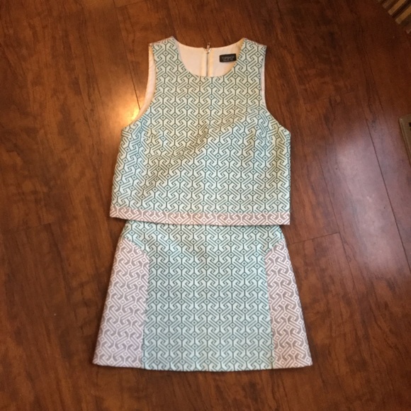 Topshop Dresses & Skirts - Topshop-Geometric Pattern skirt and top. Size US6